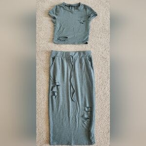 Fashion Nova Distressed Two-Piece Set in Slate. Size Small